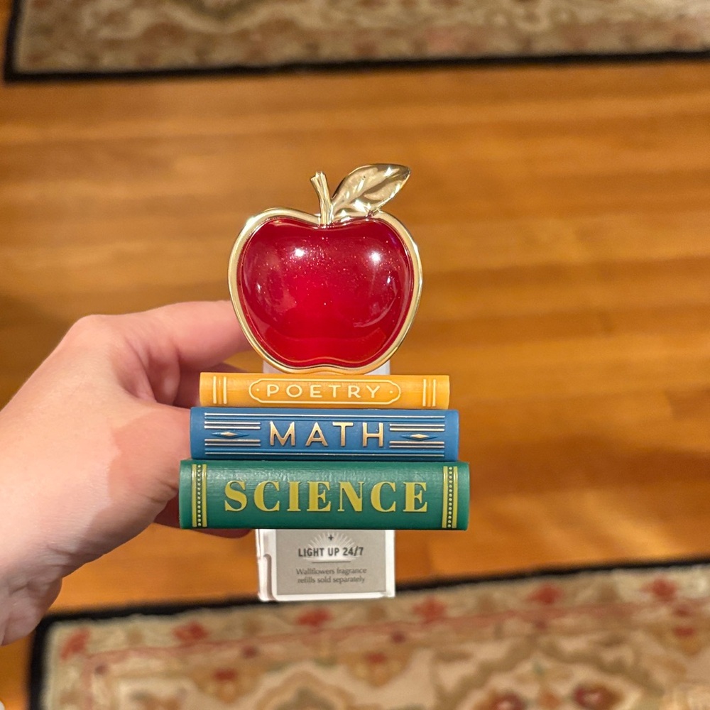Bath and body works Apple teacher wall plug in